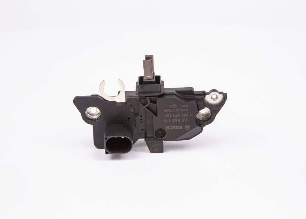 Регулятор генератора BOSCH 1986AE0131 - zapix