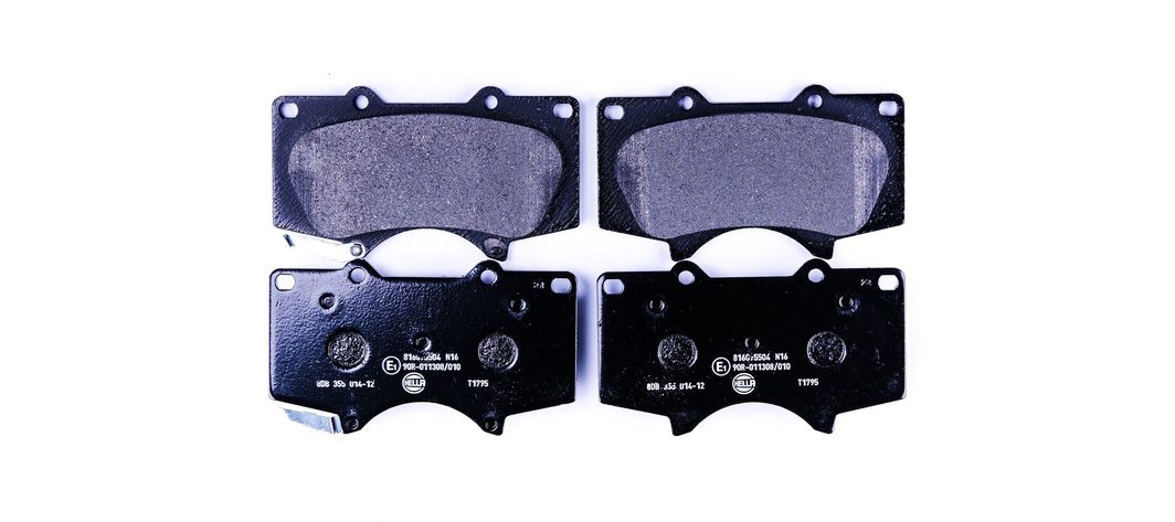 Гальмівні колодки дискові HELLA 8DB355014121 - zapix