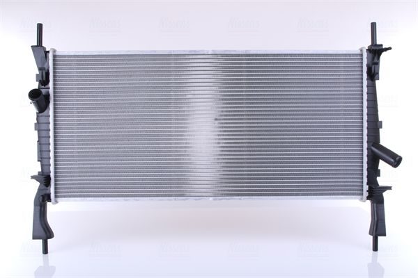 Радиатор охлаждения двигателя NISSENS 69226