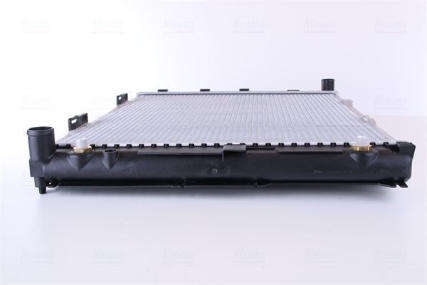 Радиатор охлаждения двигателя NISSENS 62695A