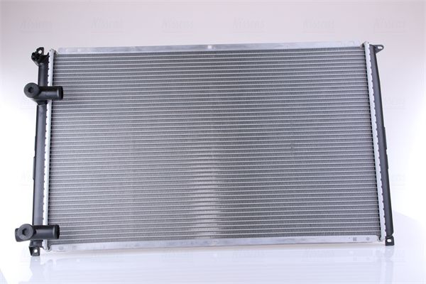 Радіатор охолодження двигуна NISSENS 63935A